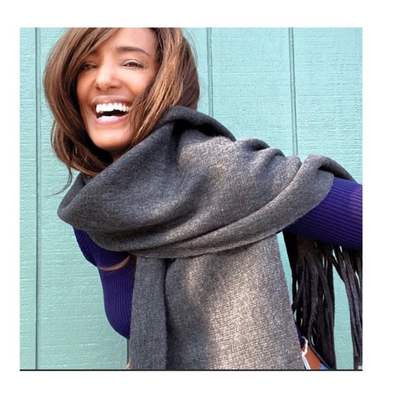 LUCKY BRAND SOLID BRUSHED SCARF DARK GRAY / CHARCOAL NWT - Picture 1 of 7